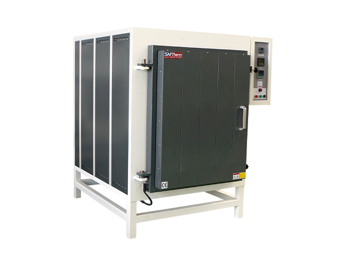 1400℃大容量手動(dòng)箱式爐